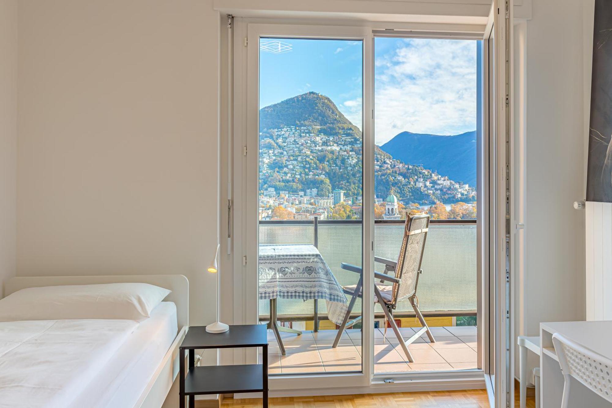 Imperial Of Lugano 4 With A Lake View Behind The Station And 10 Min From The Lake Apartment Екстериор снимка