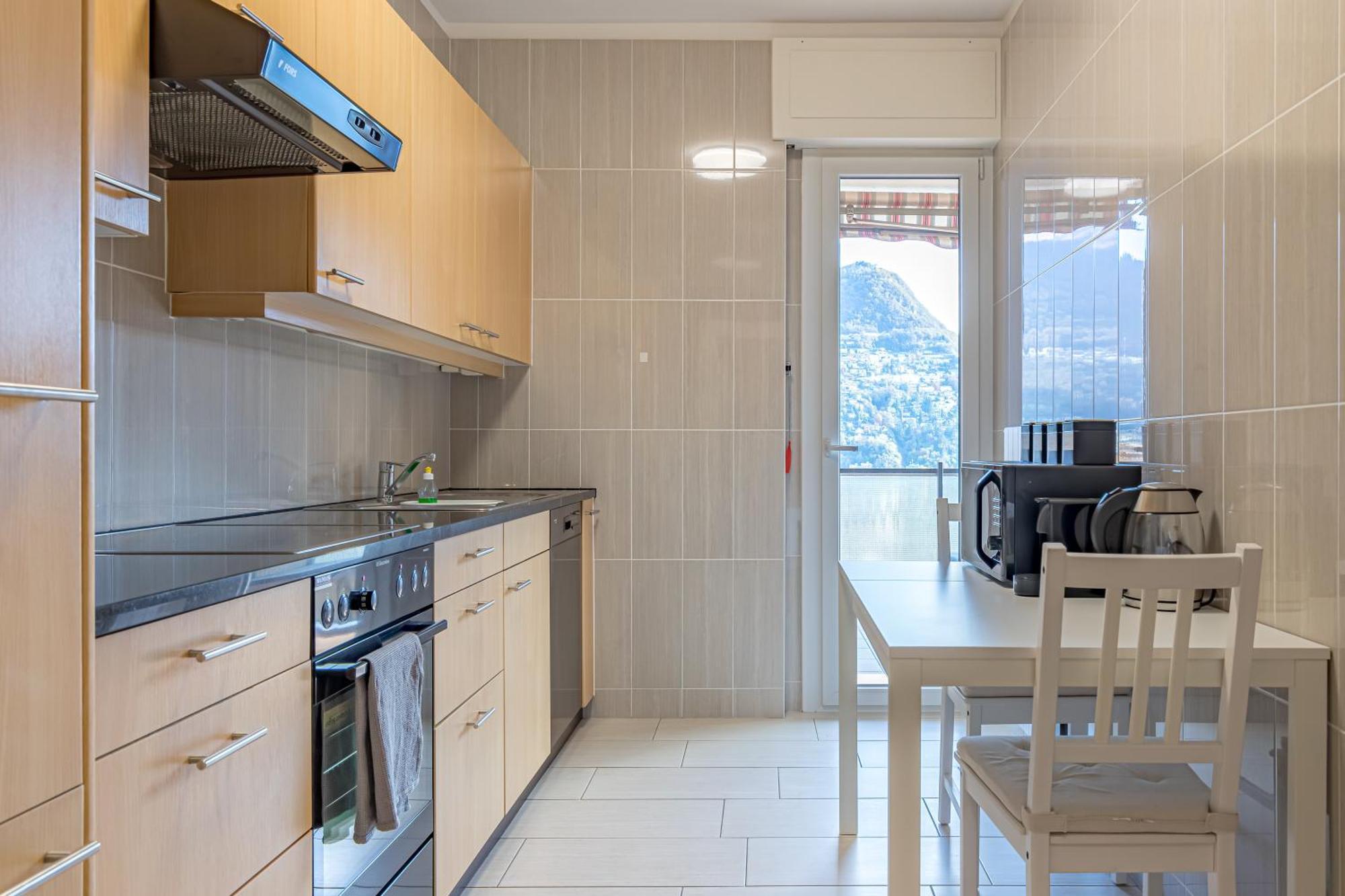 Imperial Of Lugano 4 With A Lake View Behind The Station And 10 Min From The Lake Apartment Екстериор снимка