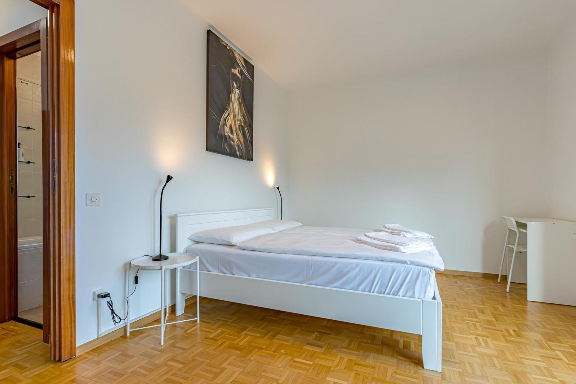 Imperial Of Lugano 4 With A Lake View Behind The Station And 10 Min From The Lake Apartment Екстериор снимка