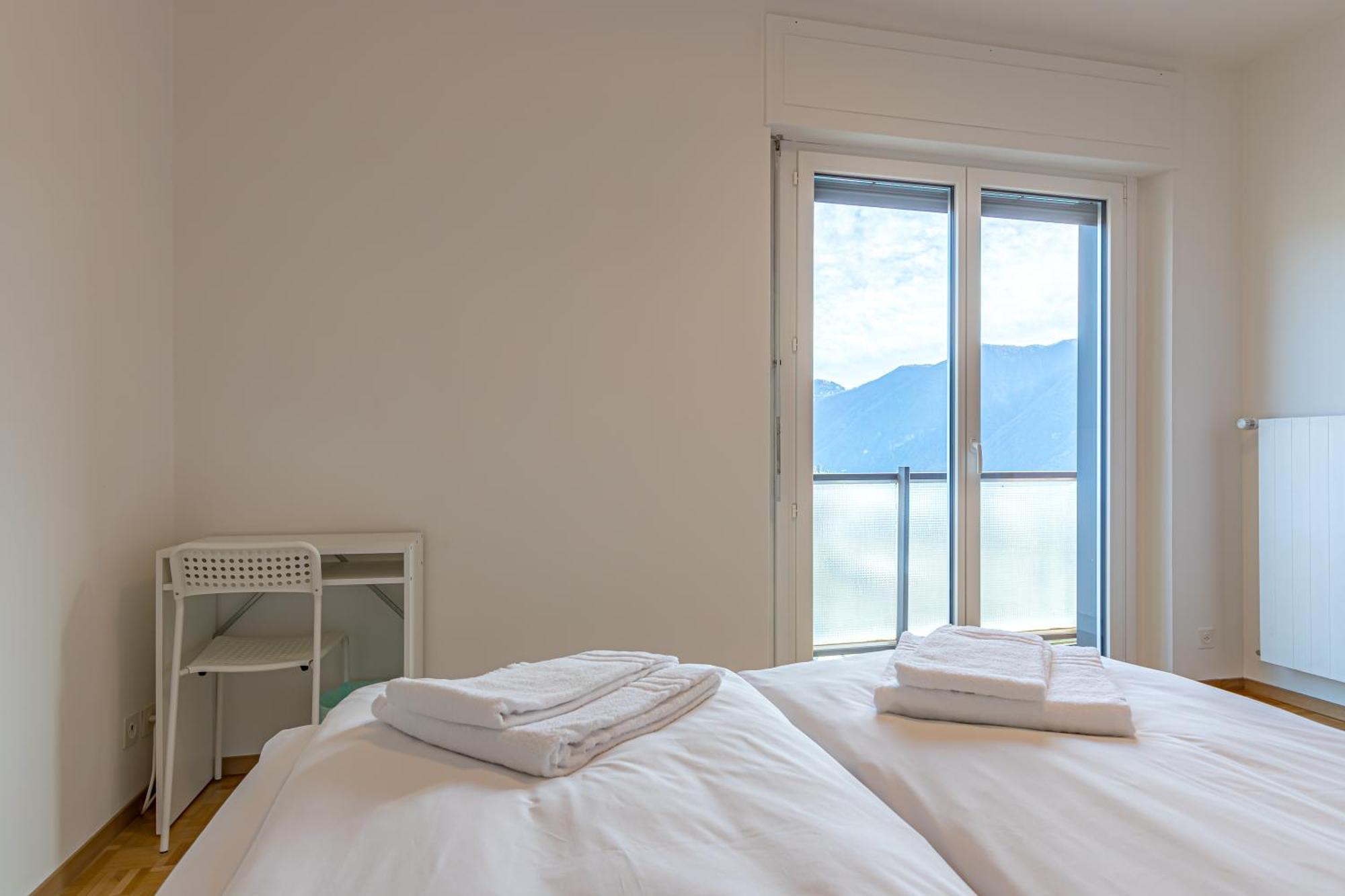 Imperial Of Lugano 4 With A Lake View Behind The Station And 10 Min From The Lake Apartment Екстериор снимка