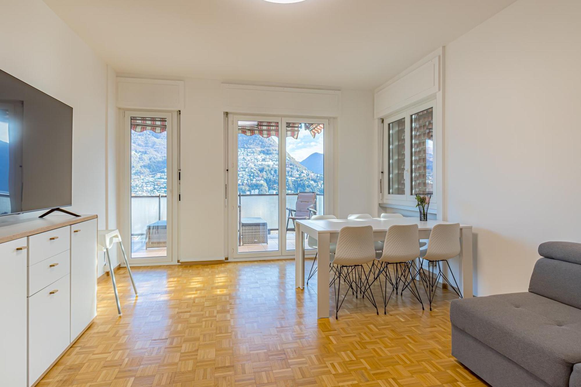 Imperial Of Lugano 4 With A Lake View Behind The Station And 10 Min From The Lake Apartment Екстериор снимка